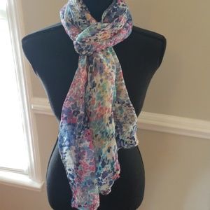 BUNDLE ME! 2/$15 SCARVES.   MULTI-COLORED SCARF